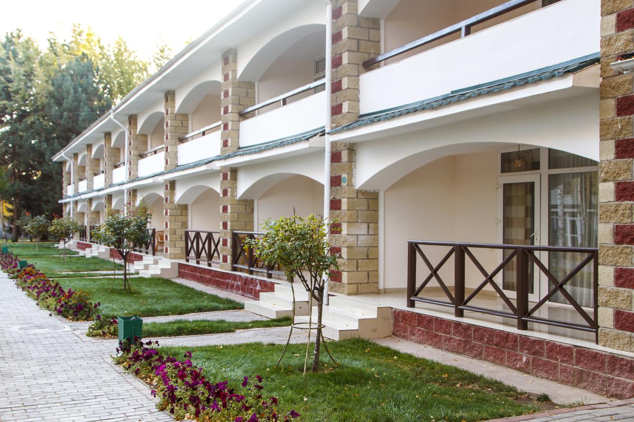 Resort Center Raduga Dolinka Exterior photo