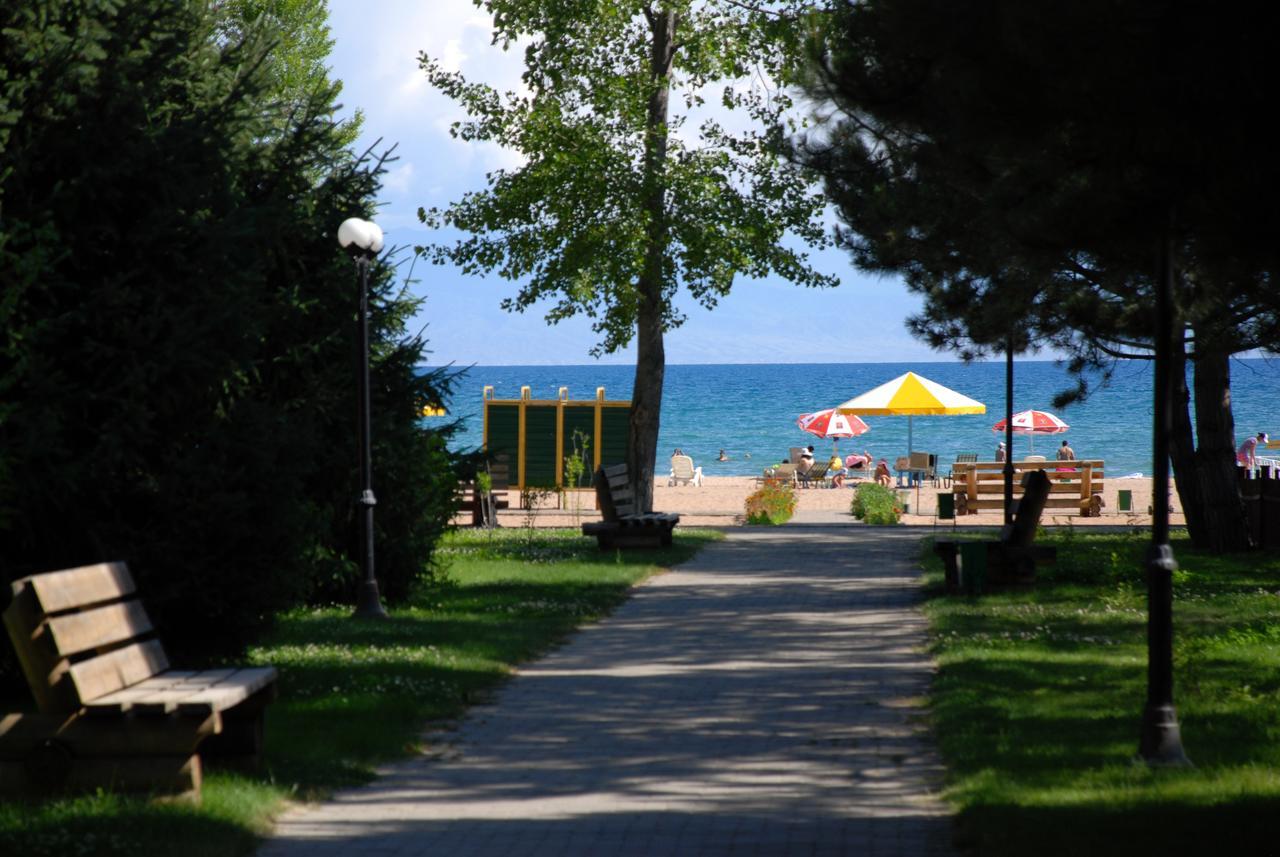 Resort Center Raduga Dolinka Exterior photo