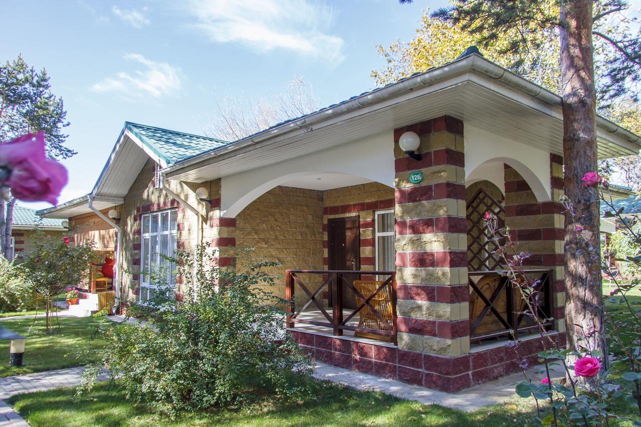 Resort Center Raduga Dolinka Exterior photo