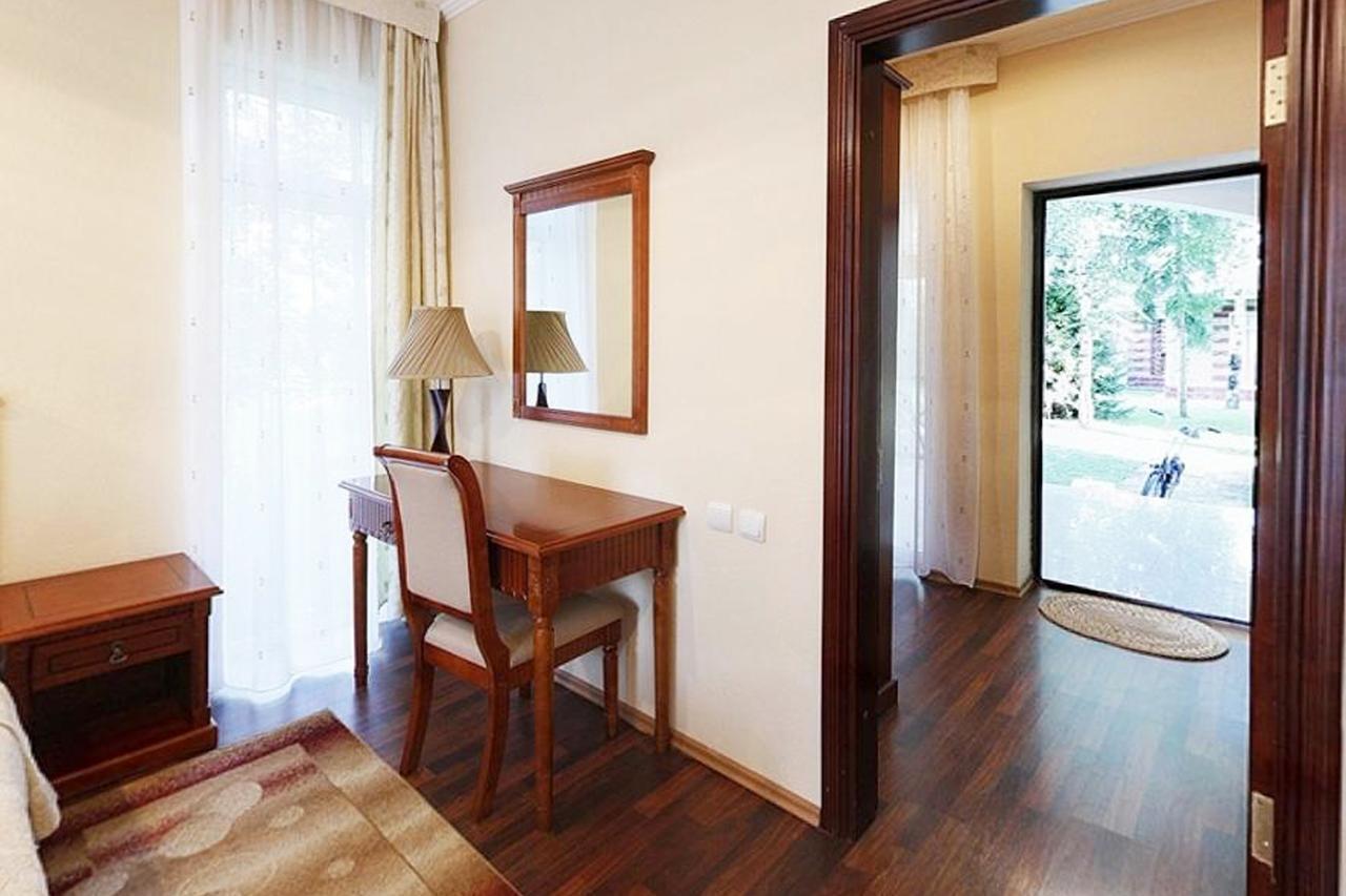 Resort Center Raduga Dolinka Exterior photo